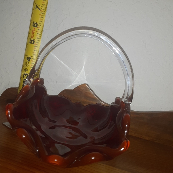 Beautiful ruby basket - Picture 2 of 7